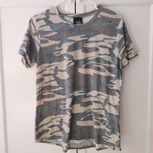 Distressed Washed Camo T-Shirt - Size Medium